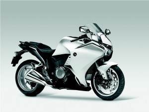 001-vfr1200f
